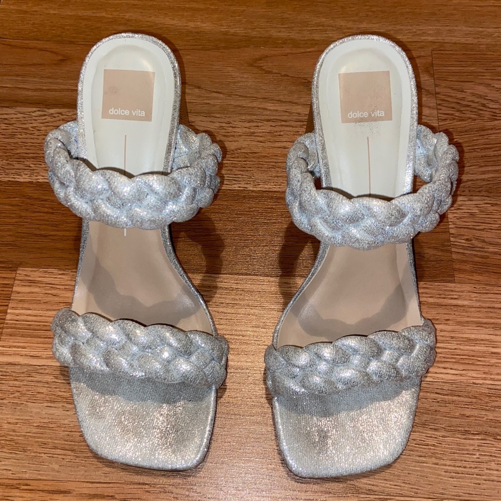 Dolce Vita Nairi Silver Strappy Sandal | SZ 9